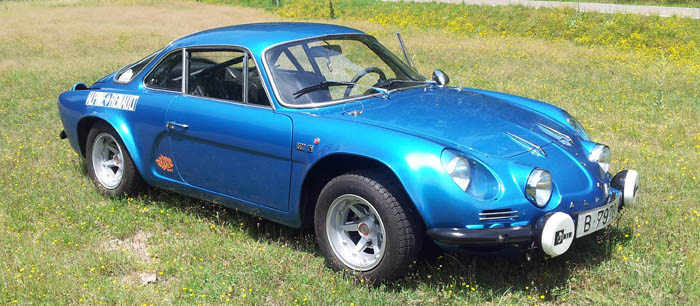 Oferim els serveis integrals de restauració, reparació, preparació i manteniment dels seus vehicles